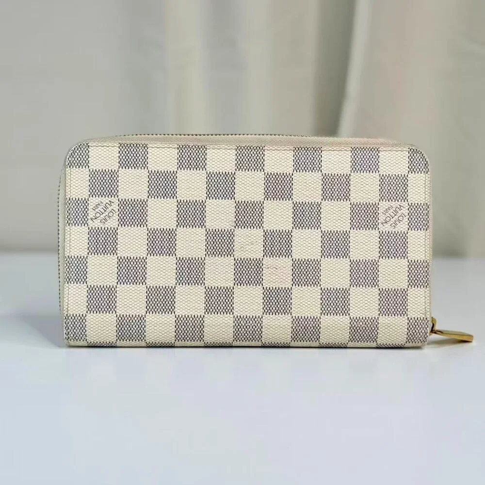 Louis Vuitton Damier Azur Zippy Wallet with Classic Checkerboard Design